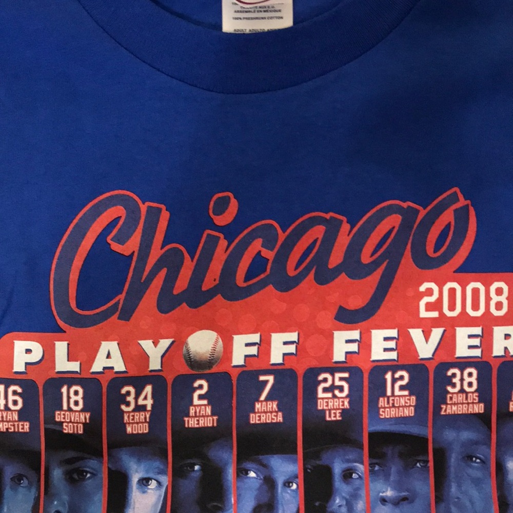 Chicago 2008 Play⚾️ff Fever T-shirt - Size M - $20